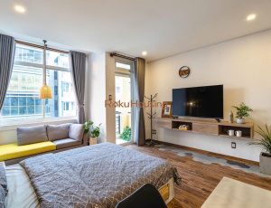 APARTMENT ON NGUYEN VAN THU STREET, DISTRICT 1 FOR RENT | WITH BALCONY