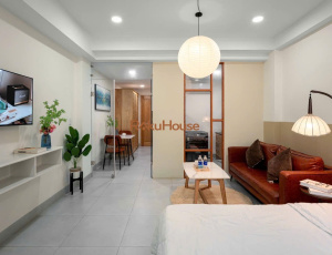 Cho Thuê Căn Hộ Dịch Vụ Gần Công Viên Lê Văn Tám, Quận 1 | Bồn Tắm | Đường Võ Thị Sáu