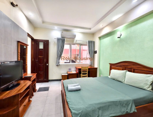 CHỈ $450 – CHO THUÊ CĂN HỘ DỊCH VỤ ĐƯỜNG LÊ THÁNH TÔN, SÀI GÒN, QUẬN 1 | GIÁ BAO GỒM ĐIỆN NƯỚC INTERNET