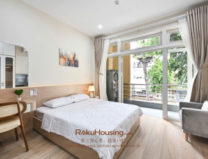1-Bedroom Apartment on Tran Quang Khai Street, District 1 for Rent | With Balcony